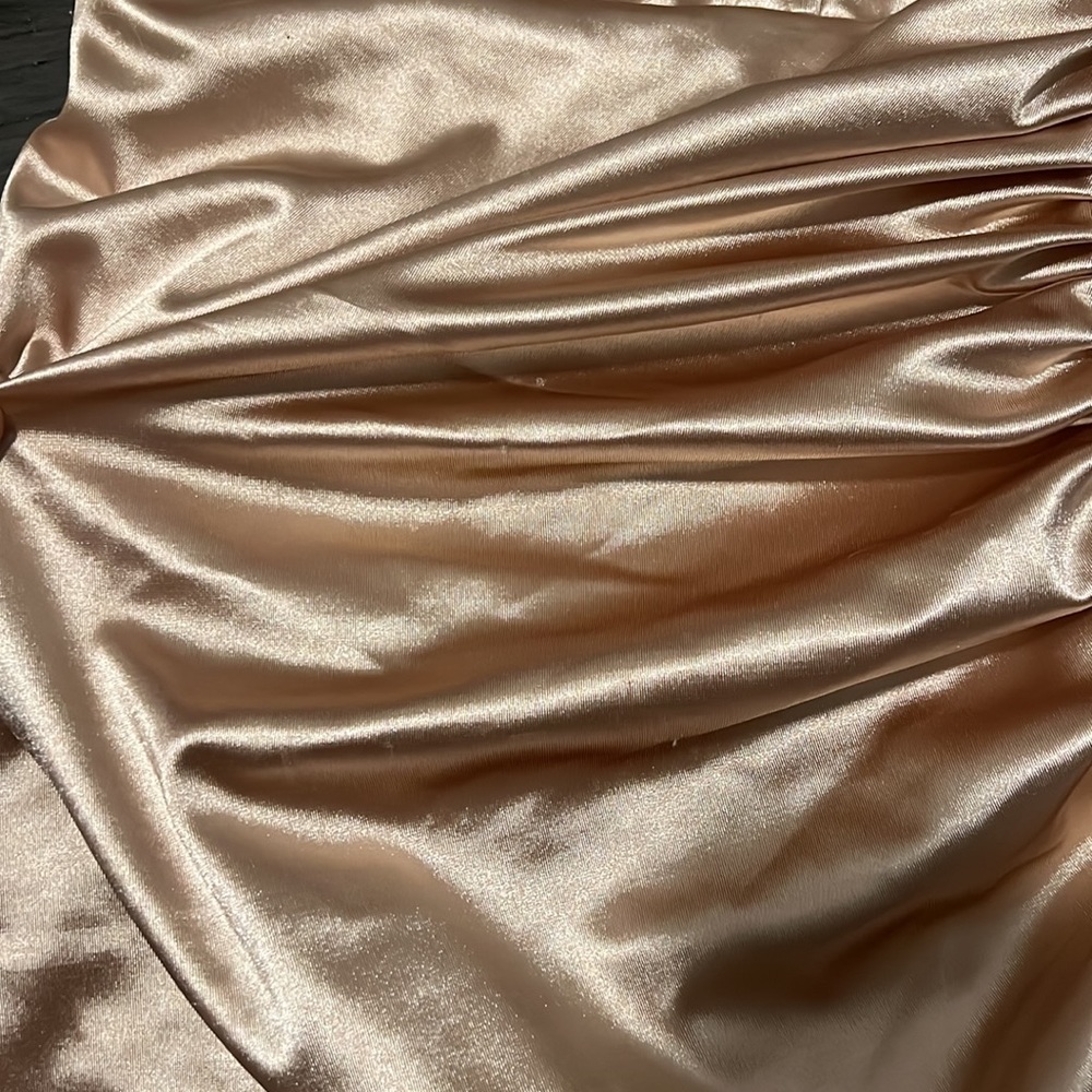 Oh Polly satin champagne dress - Picture 3 of 5